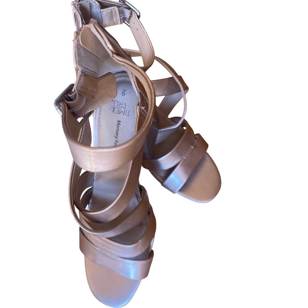 Time and Tru Rose Gold Strappy Block Heel Sandals Size 9 Memory Foam - Picture 7 of 8